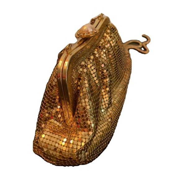 Vintage Timeless Whiting & Davis Vintage Gold Pouch Purse - Picture 3 of 11